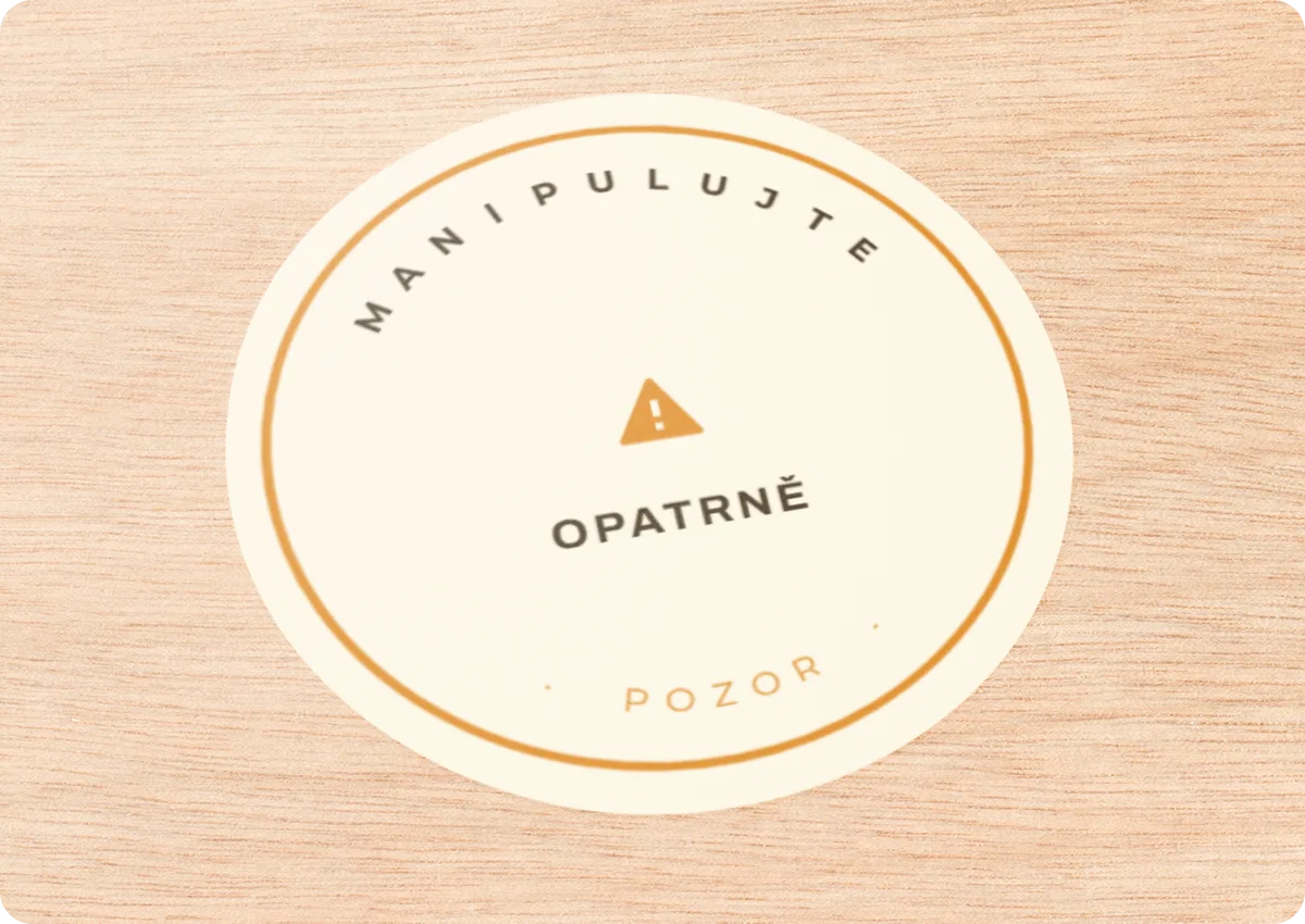 0023-SMK-F Manipulujte opatrně