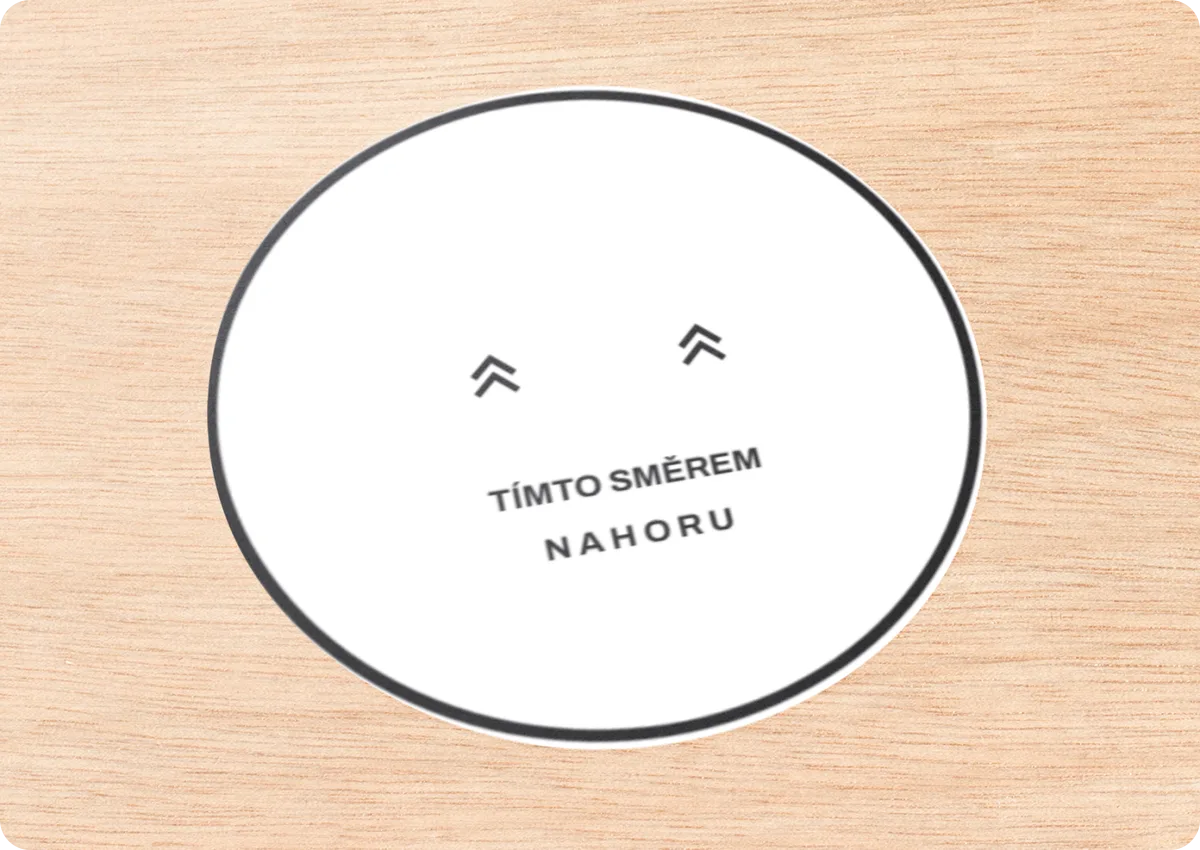 0022-SMK-F Tímto směrem nahoru